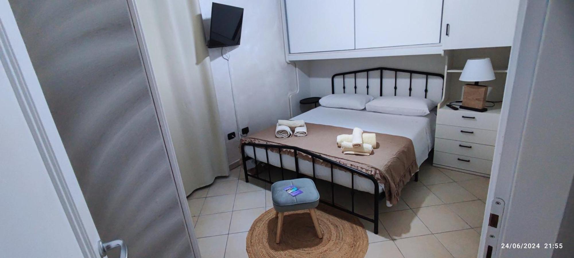 Soul Apartment La Maddalena Ла-Маддалена Экстерьер фото